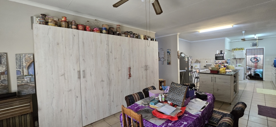 4 Bedroom Property for Sale in Geelhoutpark North West